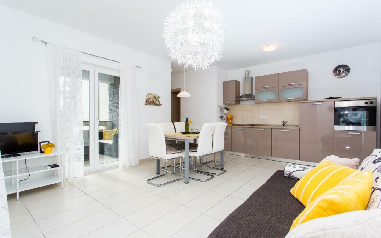 Apartments Matea I บัชกา ภายนอก รูปภาพ